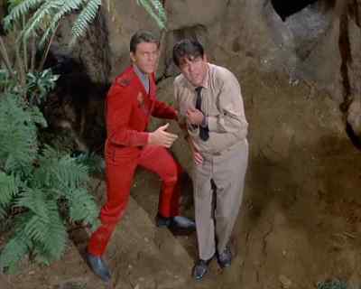 [ Sniffs ] - Land of the Giants