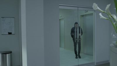 (SNIFFS) - Mr. Robot