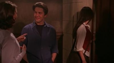 Snogging Is that the same thing as shagging - Relic Hunter