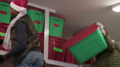 Snow flakes, they're heavy. - Haul Out the Holly