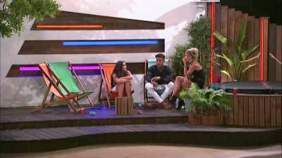 ‐So...
‐A bit of a shit thing
to see, - Love Island
