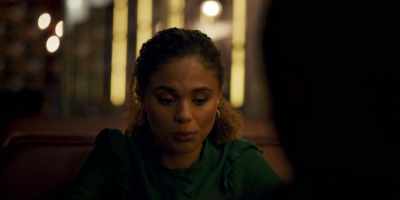 So, a relationship without the pressure. - The Girl Before