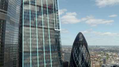 So architects built this skyscraper
with seven channels - Europe From Above