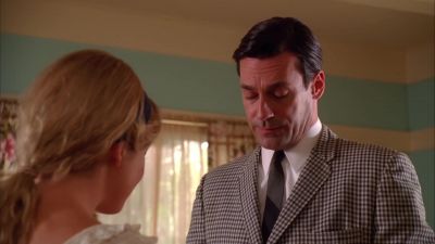 -So, are you going back to school?
-Not for the moment. - Mad Men