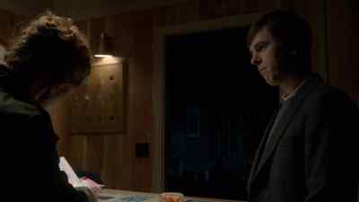 So who are you looking for? - Bates Motel