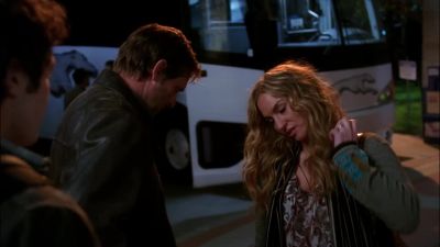 So we better hurry.
Bus is leaving in five minutes. - Desperate Housewives