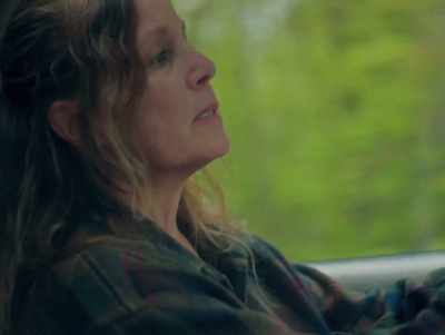 So Bobby gets back on his ATV, - In a Violent Nature