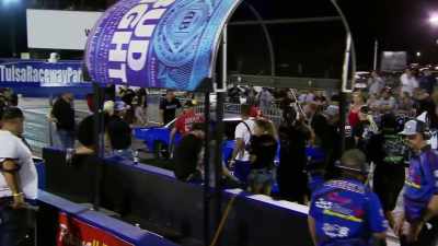 So, Boddie will move on
to the second round. - Street Outlaws No Prep Kings Team Attack