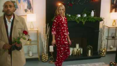So you brought
patrick a rose? - A Christmas Exchange