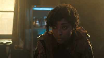 So call her before her bombs
kill thousands of people. - Vagrant Queen