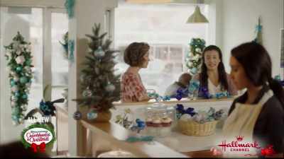 So he came over with the tree,
this... Nick? - Christmas Under the Stars