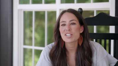 So, my challenge was making
dead flowers look alive. - Fixer Upper: Behind the Design