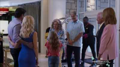 - So Clay, now thatyou're getting married, - Wedding at Graceland