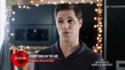 So your clients get the perfect
gift and all the credit? - The Perfect Christmas Present