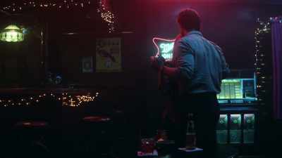 ‐ ♪ So close ♪ - Little Fires Everywhere