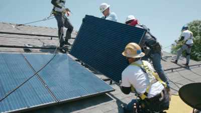 So while coal plants
continue to close, clean
energy is creating jobs, - Paris to Pittsburgh