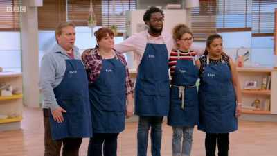 So, cooks, as you can see,
there are five trays. - Britain's Best Home Cook
