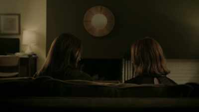 - So cute.
- [DEB LAUGHS] - Light as a Feather