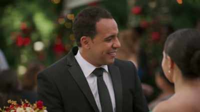 -So cute.
-The cutest. - A Christmas Open House