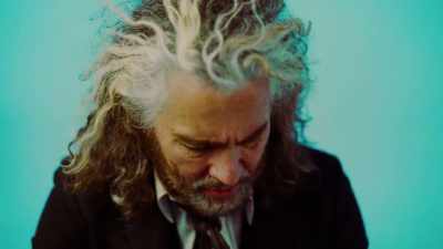 So we decide that
the line for the... - The Flaming Lips Space Bubble Film