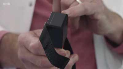 So this device will gradually heat
your skin up at a constant rate. - The Human Body: Secrets of Your Life Revealed