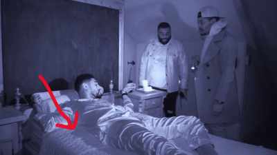 So, you didn't hear no footsteps
come to this door or nothing? - Ghost Brothers: Lights Out