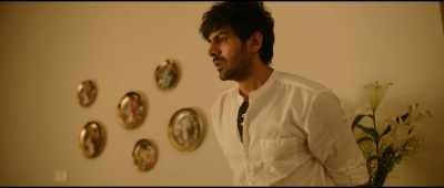 So difficult to decide - Love Aaj Kal