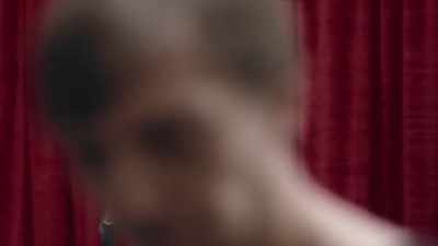 So, do a bad impression of yourself. - I Hate Suzie