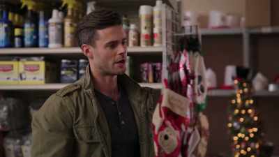 So, do you know who
came by earlier, - Tails of Christmas