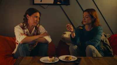 So she doesn't really
try my creations. - The Holiday Club