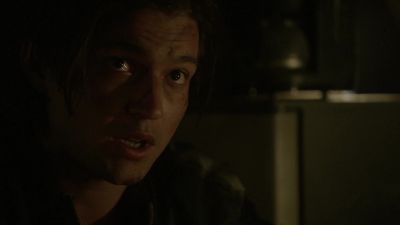 So first you can't
look at me, - The 100