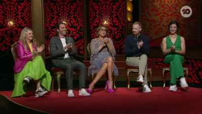 So five points to Jimmy,
four points to Danielle. - Taskmaster