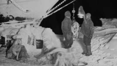 So he focused the men's
attention on the things they
could control. - Shackleton: The Greatest Story of Survival