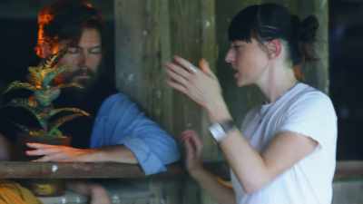 So Geoff, when you put
your hands like this, - Going Nowhere