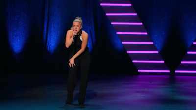 So you go to the dance floor, - Iliza Shlesinger: Unveiled
