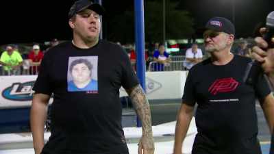 So, got my bucket of chips
right here. - Street Outlaws No Prep Kings Team Attack
