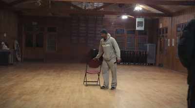 So, we got Lik and KJ right there.
All right. Go. - Last Chance U: Basketball