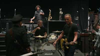 So you got, like, 40-somethin' songs. - Road Diary: Bruce Springsteen and The E Street Band