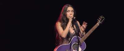 So she got money to give you - Olivia Rodrigo: GUTS World Tour