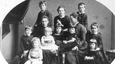 So she grows up
in this extraordinary house - Tales From The Explorers Club