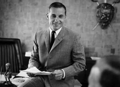 So, he was a sometime visitor
to the set, - Being Mary Tyler Moore