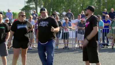 - So, is he hitting Kye, or is he hitting Lizzy?
- Okay. - Street Outlaws No Prep Kings Team Attack