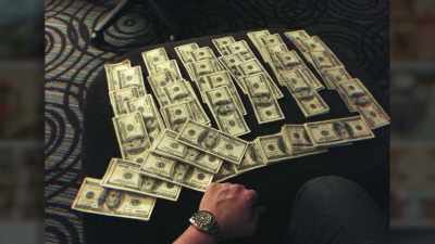 So he had me wire money to him
to prove that I was committed to him, - Bad Vegan: Fame. Fraud. Fugitives.