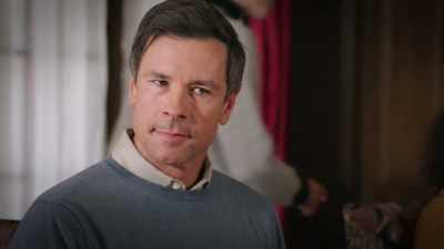 So when he realized he wasn't going
to get away cleanly with the diamond - The Case of the Christmas Diamond