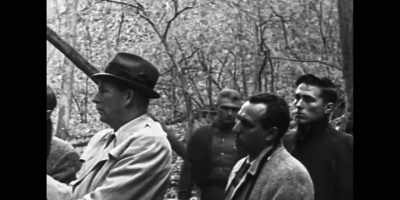So, when he turns
to leave the canyon, - The Murders at Starved Rock