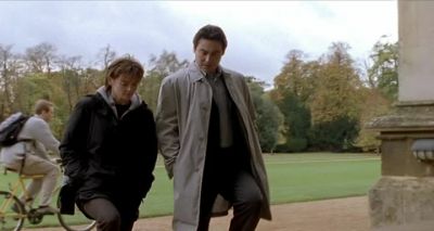 - So he'd given Sarah
Gordon a key to his rooms. - The Inspector Lynley Mysteries