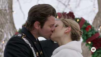 ♪ So, here's my lifelong wish ♪ - My Grown-Up Christmas List