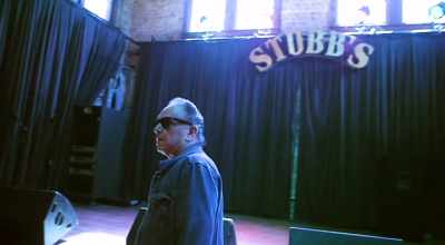So here's the stage.
You've all seen a stage. - Jimmie & Stevie Ray Vaughan: Brothers in Blues