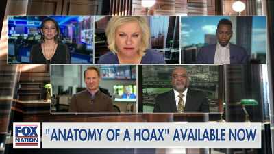 So he's finally charged
and pleads not guilty. - Jussie Smollett: Anatomy of a Hoax