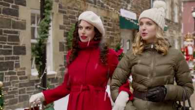 -So he's not married?
-No, he's not married. - The Secret Gift of Christmas